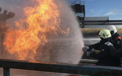 Führungskräfte der Flörsheimer Feuerwehren absolvieren Einsatzleiter-Training in Rotterdam